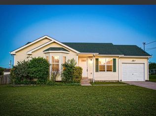 236 Golden Pond Ave, Oak Grove, KY 42262