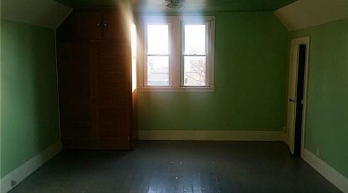 3rd image of 526 S Jonesville St