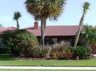 17577 Lake Park Rd, Boca Raton, FL 33487