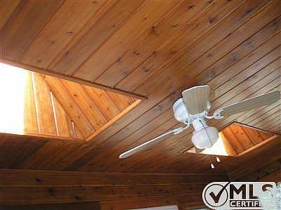 Four-seasons room ceiling with skylights