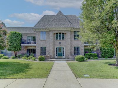 2740 Georgetowne Dr UNIT B-1, Highland, IN, 46322
