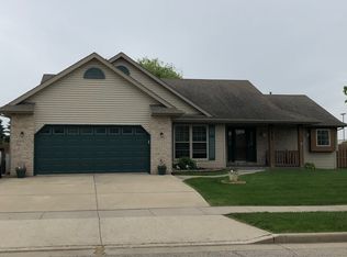 6925 55th St, Kenosha, WI 53144