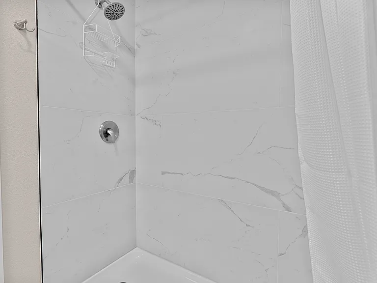 1505 N College St — Photo 18