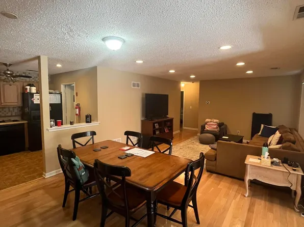 19 Augusta Ct #6, Freehold, NJ 07728