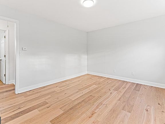 5th image of 514 Willow Blvd