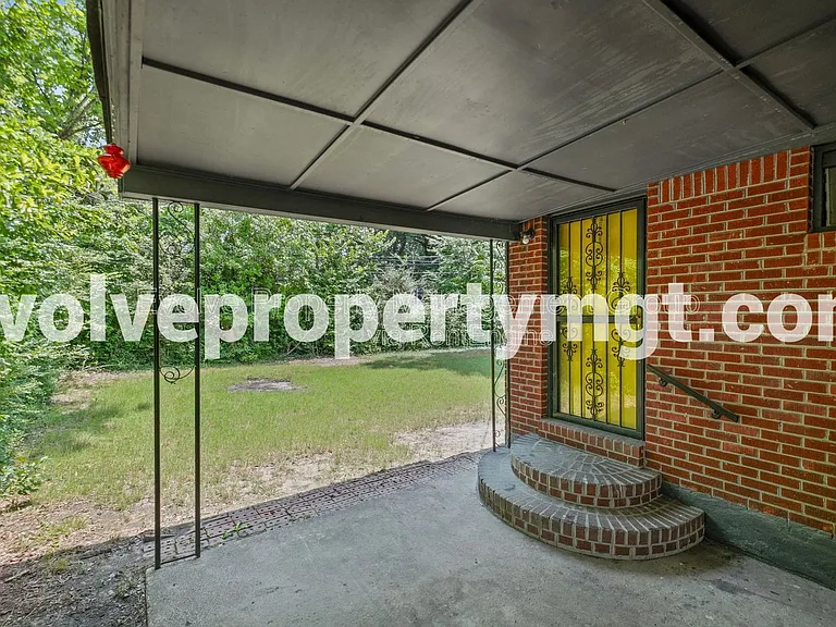 1716 Cornelia Ln — Photo 19