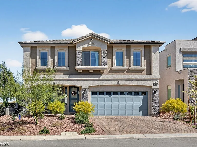 10446 Emerald Rye St — Photo 2
