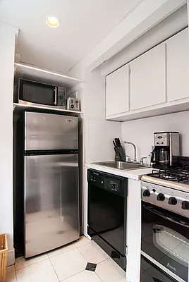 Rented by WAM Partners - William Moses Co. | media 55