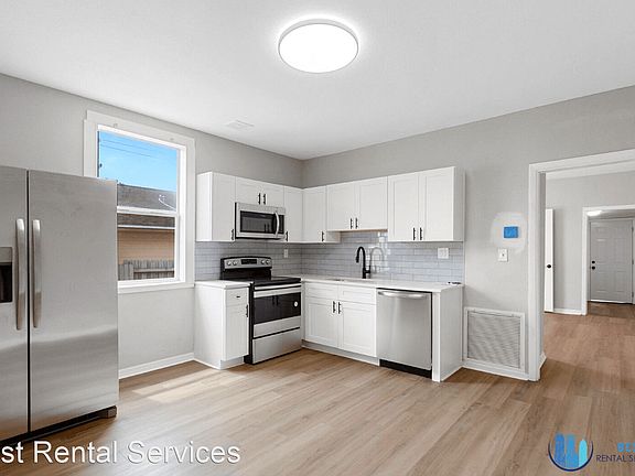 5th image of 2406 E Clark St #13601335