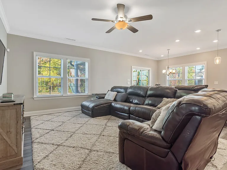 2509 Heathland Farm Dr — Photo 9