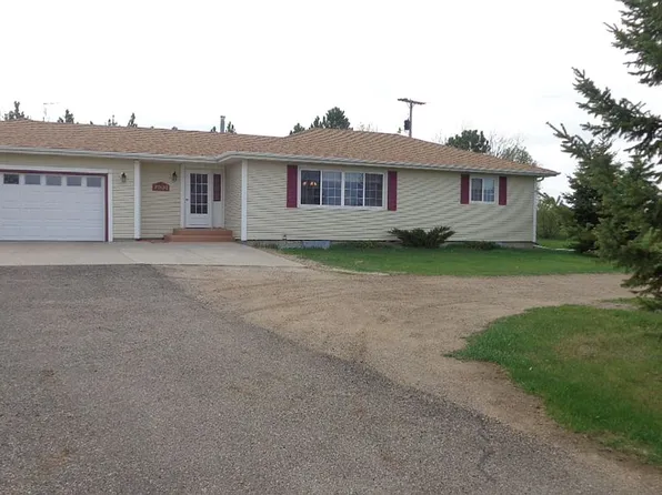 7001 52nd St NE, Bismarck, ND 58503