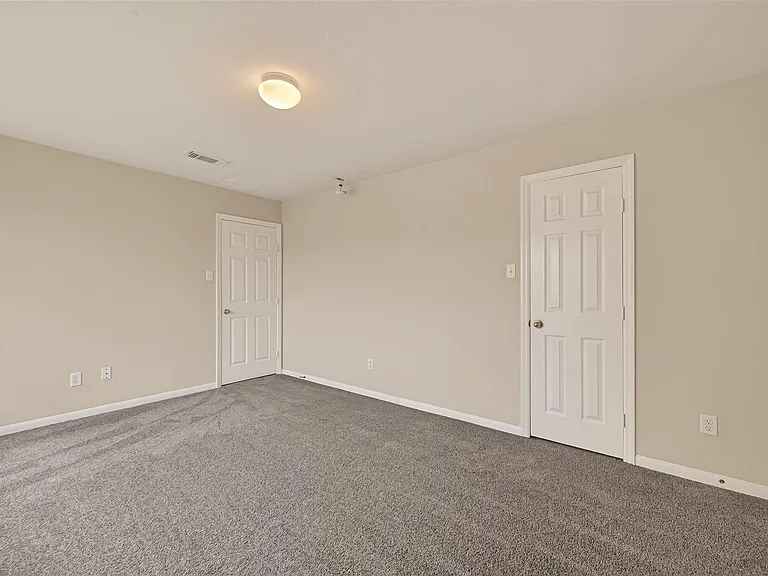 13915 Maleewan Ln — Photo 24