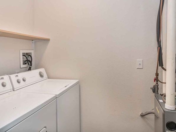 Shebal Townhomes 130, 130 S Shebal Ave UNIT C, Harrisburg, SD 57032