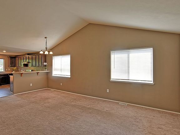 2nd image of 10511 66th Ave NE