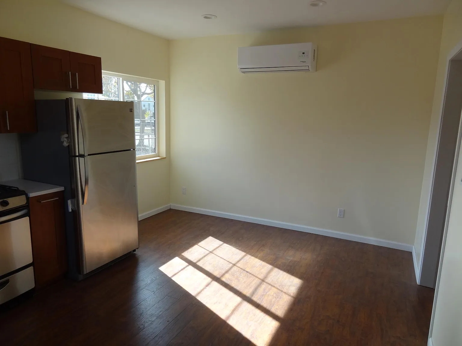 2371 San Pablo Ave — Photo 2