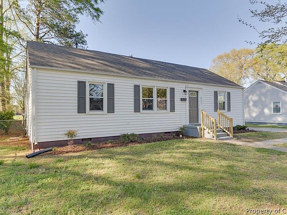 4th image of 627 Sterling St