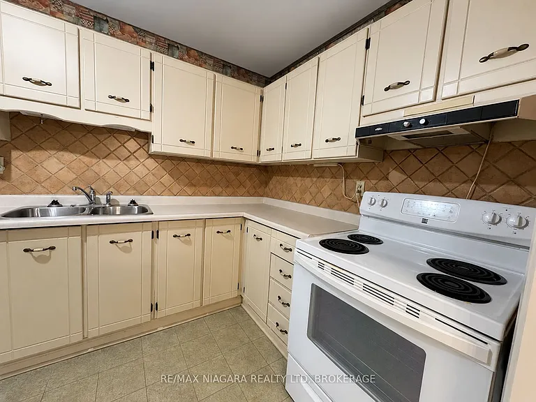 3955 Portage Rd #507 — Photo 7