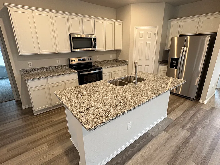 2215 Turmeric Ct — Photo 7