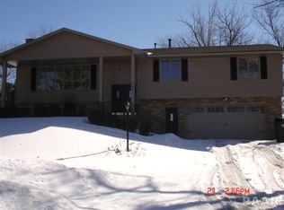6700 N Redwood Ct, Peoria, IL