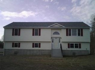 65 Fairhaven Rd, Mattapoisett, MA 02739