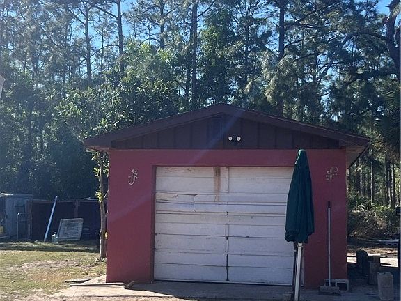 4th image of 13 Moore Ave