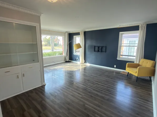 4348 N 67th St, Milwaukee, WI 53216