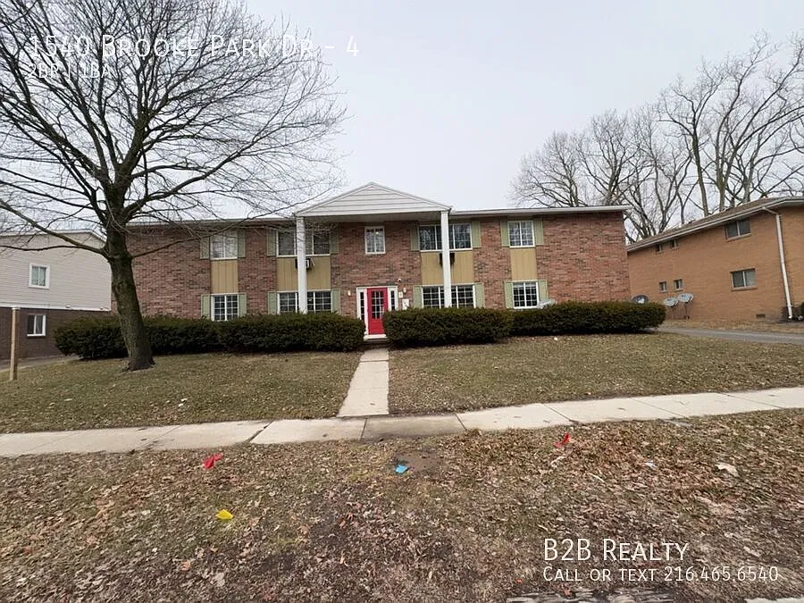 1540 Brooke Park Dr — Photo 4