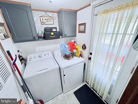 4th image of 18 McKinley Dr