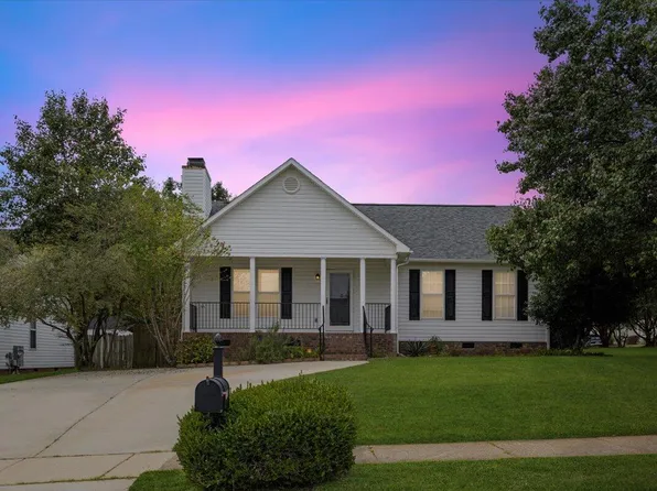 200 Waterford Dr, Clayton, NC 27520