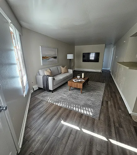 1225 Yosemite St #11 Photo 1