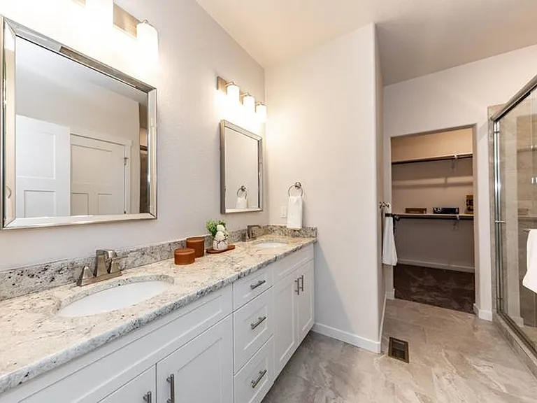 5722 Villa Lorenzo Dr — Photo 5