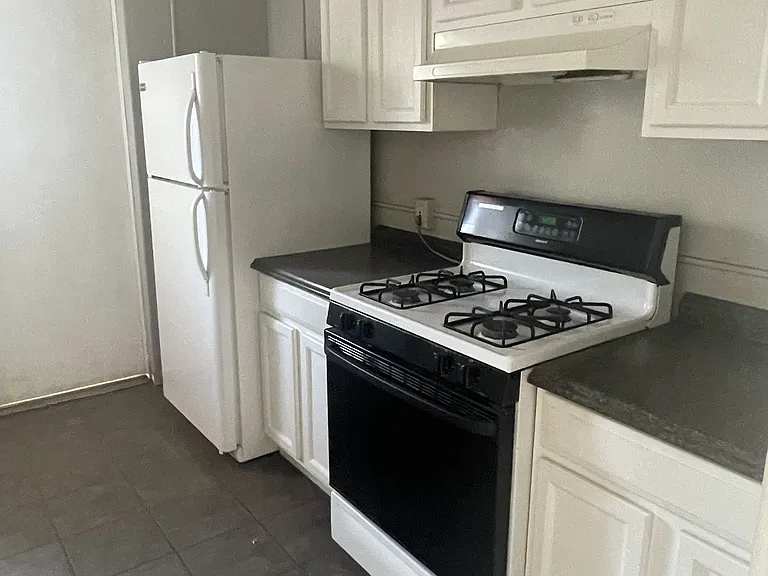 1226 W Roosevelt St — Photo 7