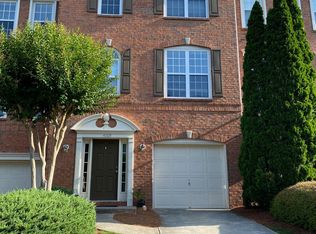 4009 Edgecomb Dr, Roswell, GA 30075