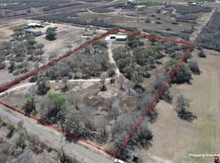 7879 Chestnut Rd, Normanna, TX 78142