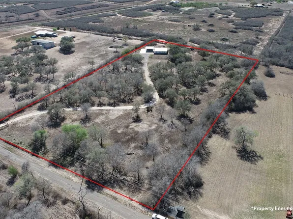 7879 Chestnut Rd, Normanna, TX 78142