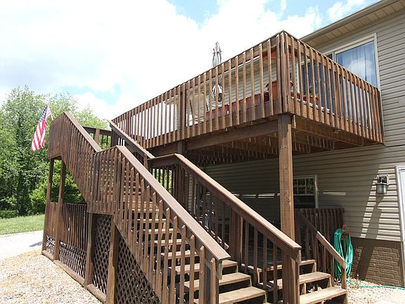 3rd image of 993 Winesap Dr