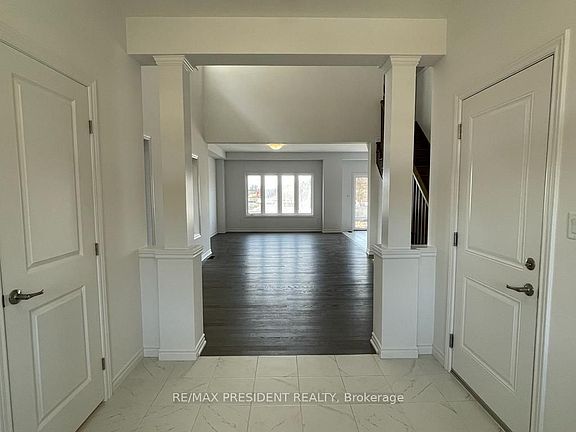 5th image of 35 Whitton Dr