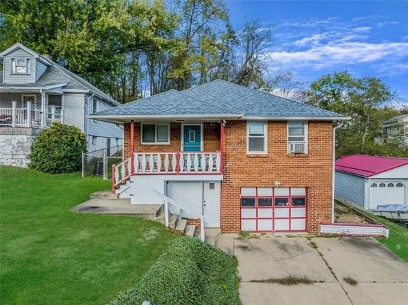 414 Cherry Ave, Houston, PA 15342