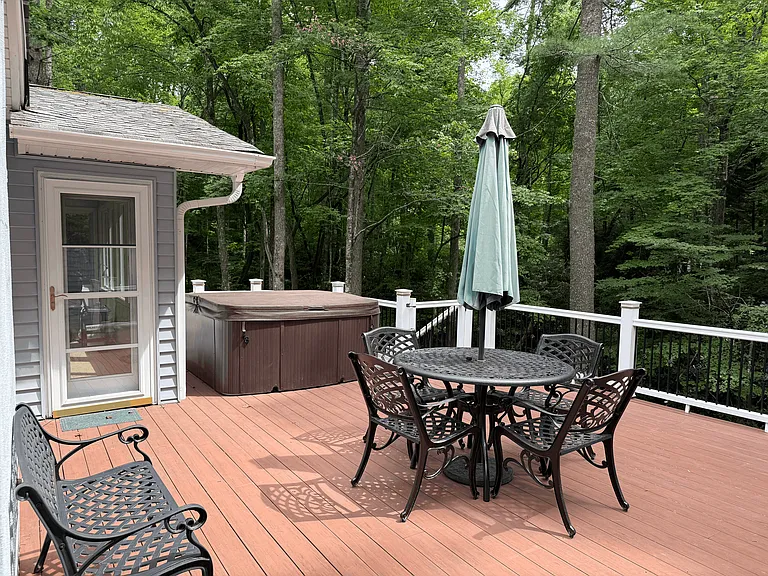 1833 Cherrywood Ln — Photo 11