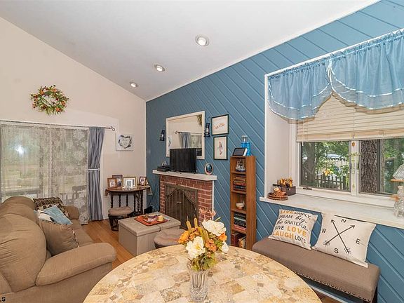 2nd image of 203 Tremont Ave