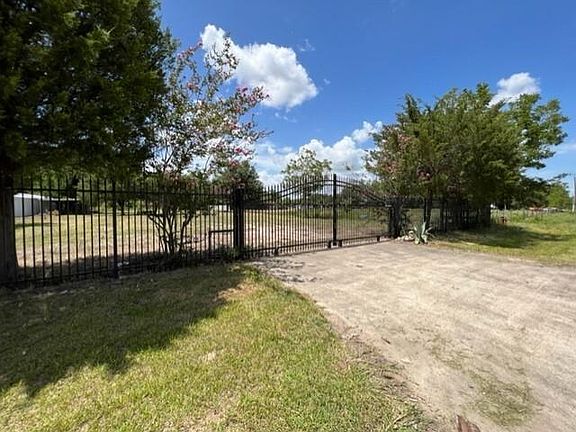 2nd image of 13720 Fm 1764 Rd