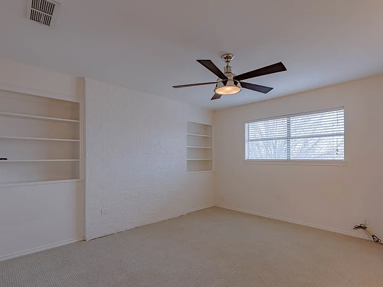 3310 Tanglewood Ln #1 — Photo 11