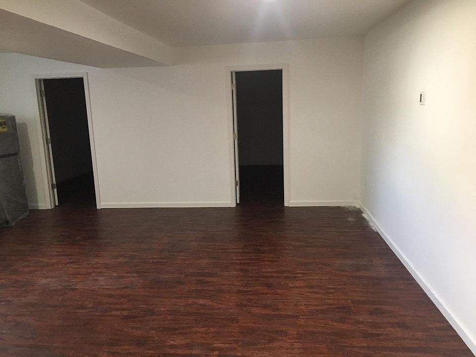 2nd image of 25807 Francis Lewis Blvd