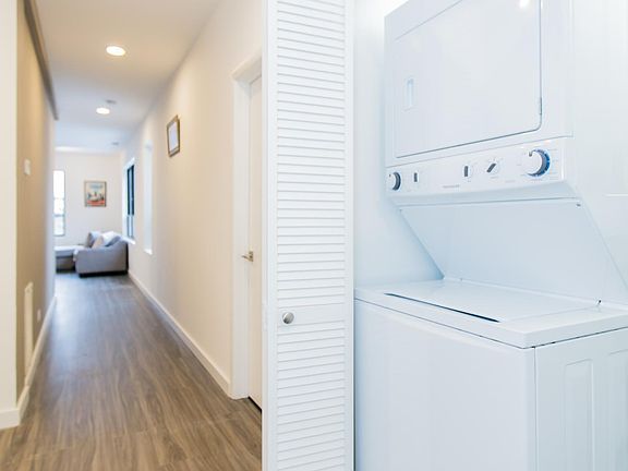 4th image of 2532 N Clark St #2530204
