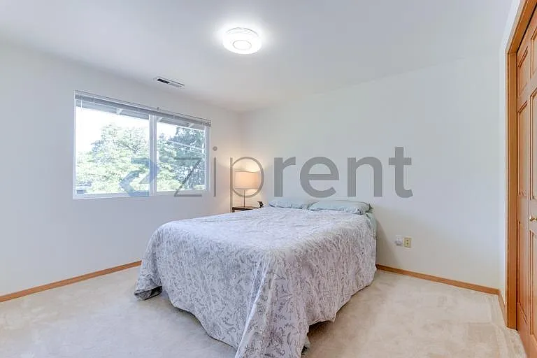 8835 SE 36th St — Photo 20