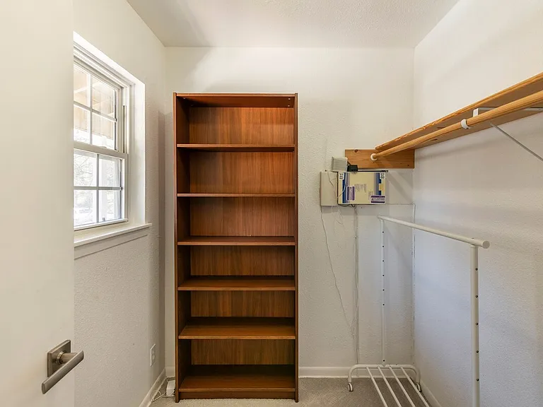 1711 Deerfield Dr — Photo 15