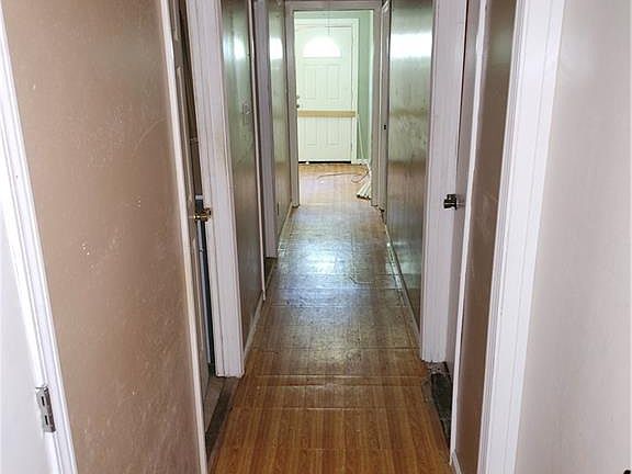 4th image of 403 Ogden Ave