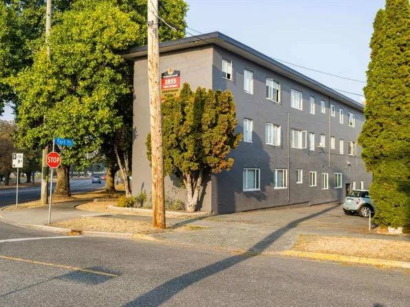 1855 Fort St, Victoria, BC V8R 1J9
