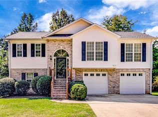 6209 Ballinger Rd, Greensboro, NC 27410