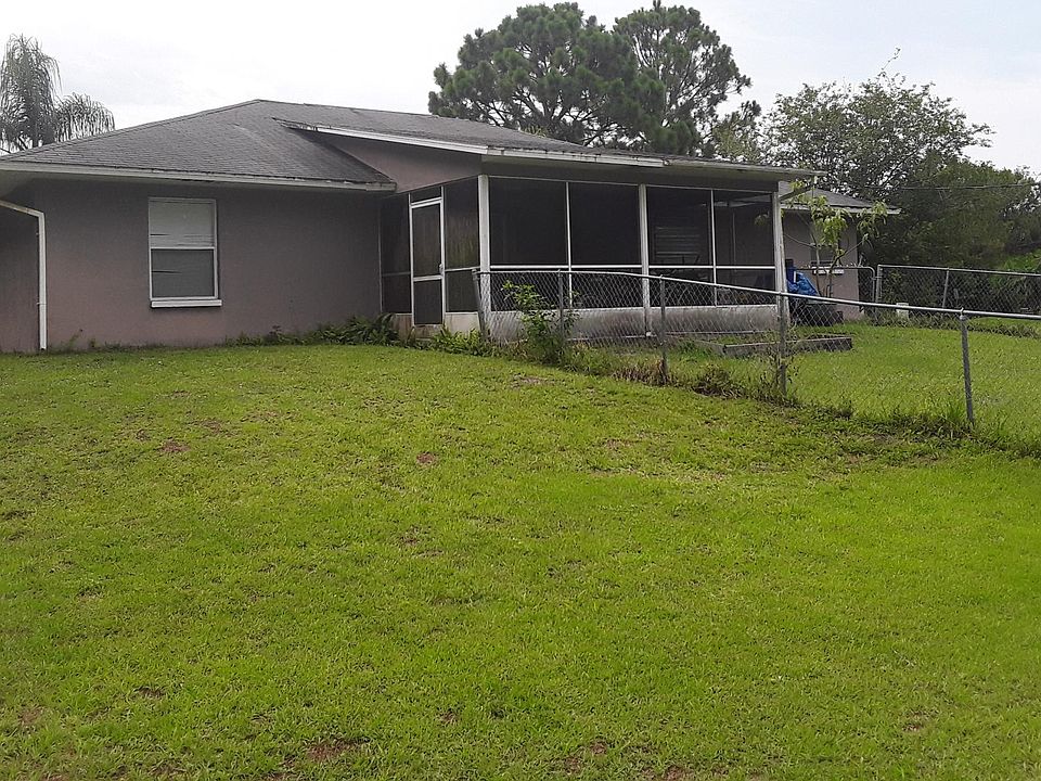 2nd image of 1231 Rabbit St SE
